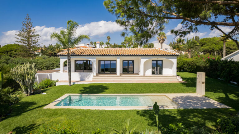 Andalusian style Villa with Panoramic Sea Views in El Chaparral, Mijas Costa
