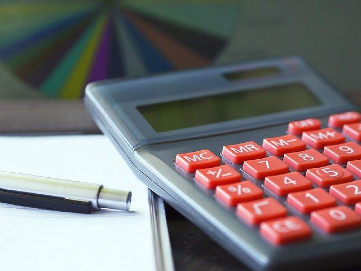 calculator-723925_640-1